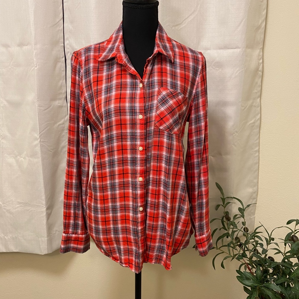 Gap Women’s Button Down Long Sleeve Shirt Medium